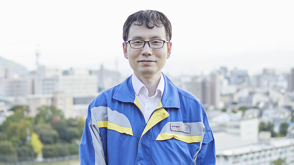 セールスエンジニア 山根 悠嗣