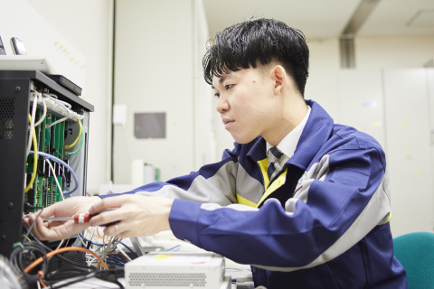 名古屋支店 名古屋南営業所 セールスエンジニア（SE） 伊藤 希