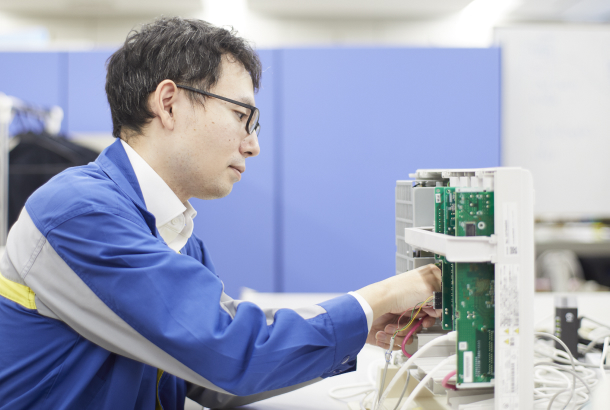 鳥取支店 鳥取営業所（米子） セールスエンジニア（SE） 山根 悠嗣